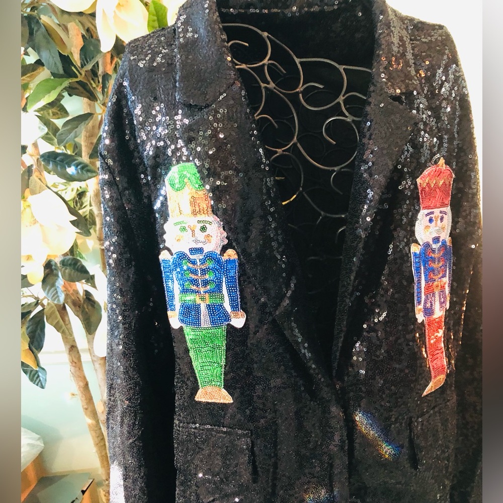 Queen of đź’– Sparkles Festive Sequin Blazer with Nutcracker Motif - Picture 13 of 13